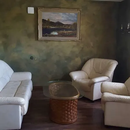Homestay Parila Home Stay
