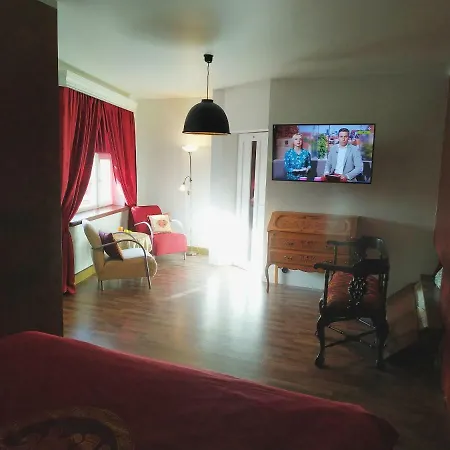 Homestay Parila Home Stay